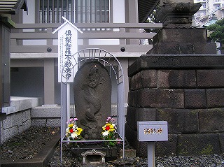 䗘sM\